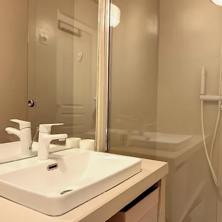 Appartement Marseillais - Climatisation & Spacieux - Les Freres De La Loc' *